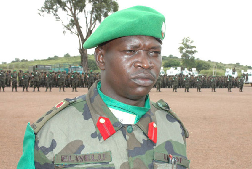Lt. Gen. Peter Elwelu nga akyali mu Ggye lya AMISOM
