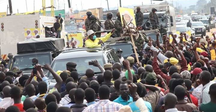 President Yoweri Museveni meets his supporters along Masaka-Mbarara highway