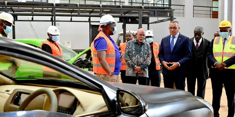 President Carlos Vila Nova visits Kiira vehicle plant