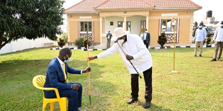 President Museveni with Hon. Fred Byamukama, who was installed as heir of Mzee Kamanyire