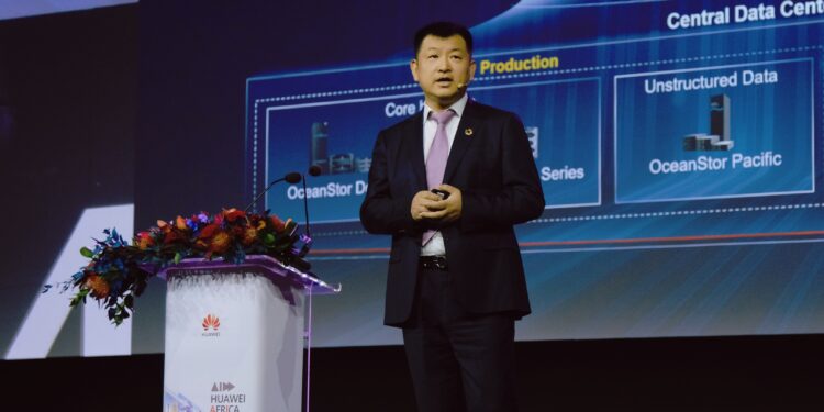 Dr. Peter Zhou, Vice President of Huawei and President of Huawei Data Storage Product Line