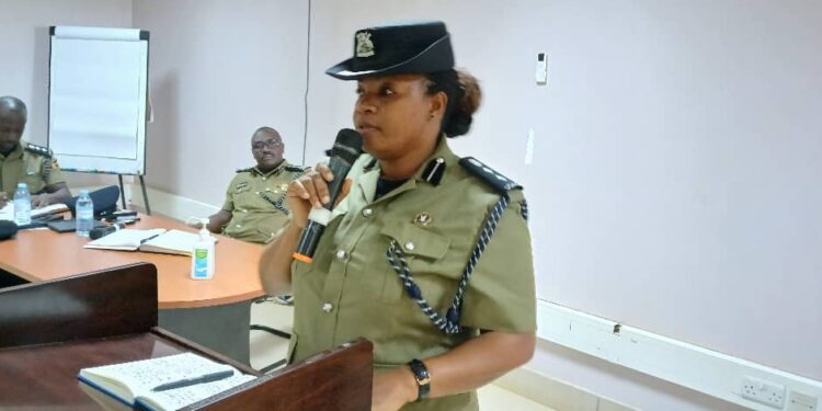 SSP Jane Nakityo addressed a meeting of senior police officers from the Kiira police region at Civil Service College in Jinja.