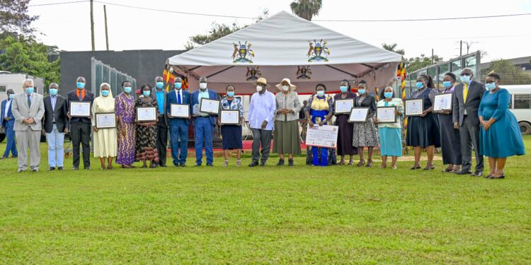 President Yoweri Kaguta Museveni and First Lady/ Ministry of Education and Sports Janet Kataha Museveni in a group photo with best teachers that have made a difference during the World Teacher’s Day Celebrations at Lugogo, Kampala on the 19th October 2024. Photos by PPU/Tony Rujuta.