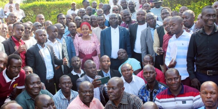 Haji Faruk Kirunda  with other leaders in a group photo with BUSUSA members