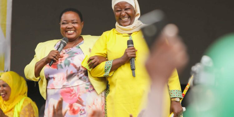 The Prime Minister, Rt. Hon. 
@R_Nabbanja  arrived in style at Kiyaga Zone, Bwaise 1, to address thousands of NRM supporters as she campaigns for Faridah Nambi, the party flagbearer, ahead of next Thursday's by-election.